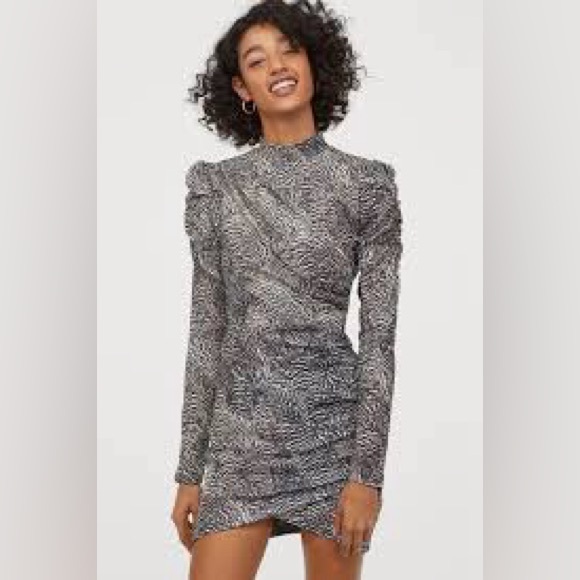 H&M Draped Fitted Dress - Picture 6 of 6